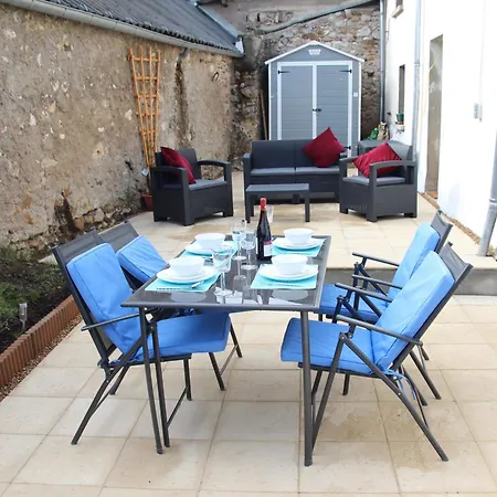 Prázdninový dům Amazing Renovated Loire Valley